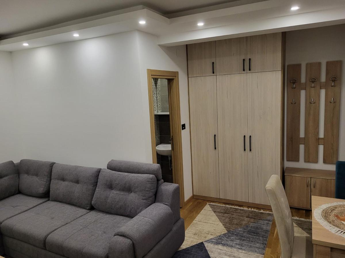 Lux Apartmani Bajova Cetinje Exterior photo